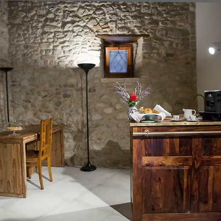 Dimora Il Palazzetto 게스트하우스 *